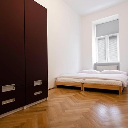 3-Bedroom Apartment In Central Vienna Viena Exterior foto