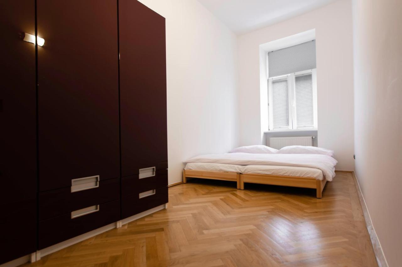 3-Bedroom Apartment In Central Vienna Viena Exterior foto